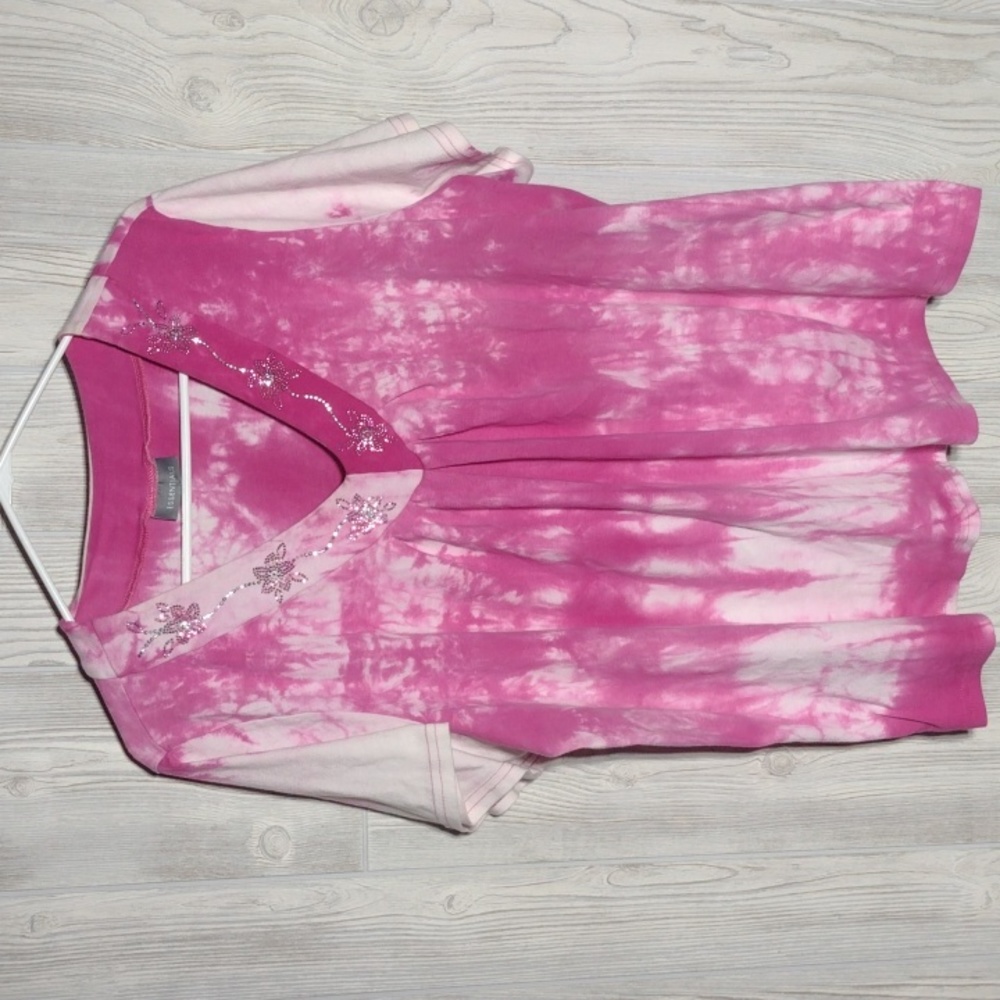 ✴️3 for $15: Pink & White Tie-Dyed, Beaded Top
